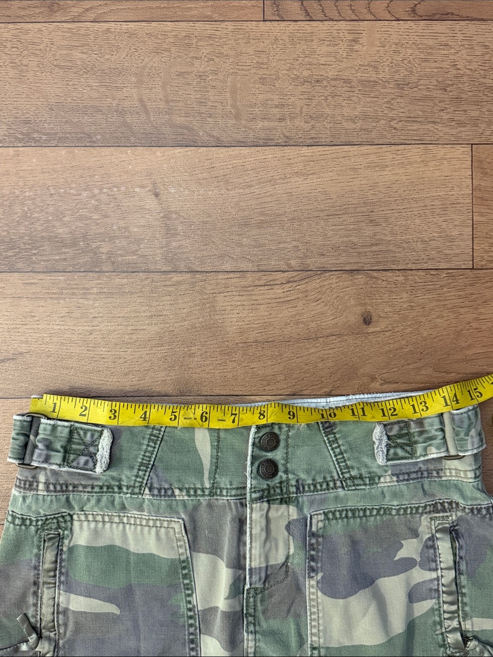 Abercrombie & Fitch Size 4 Y2K Camo Print Mini Skirt Army Brat Sexy 100% Cotton - Picture 15 of 16